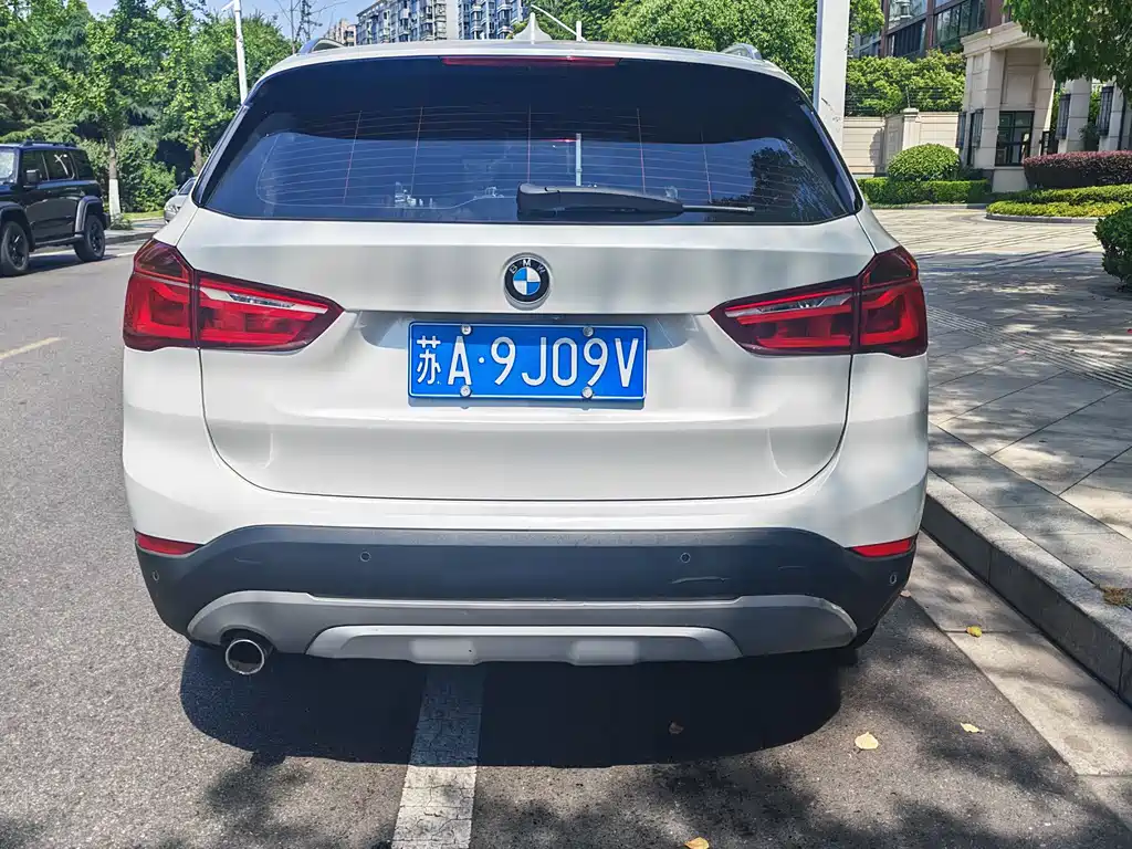 BMW X1 2018 — фото 15