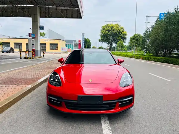 Porsche Panamera 2019