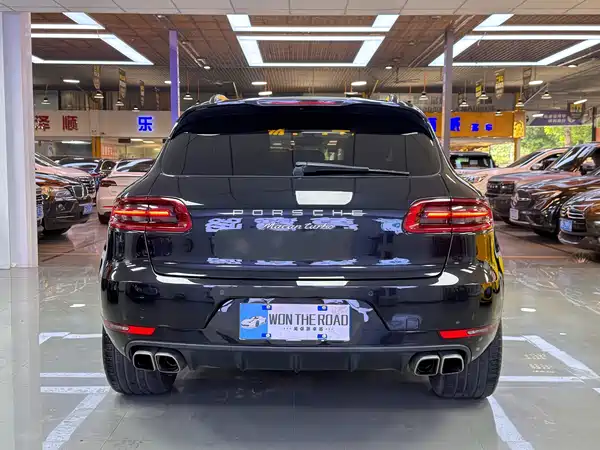 Porsche Macan 2014