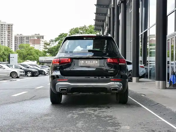 Mercedes-Benz GLB 2023