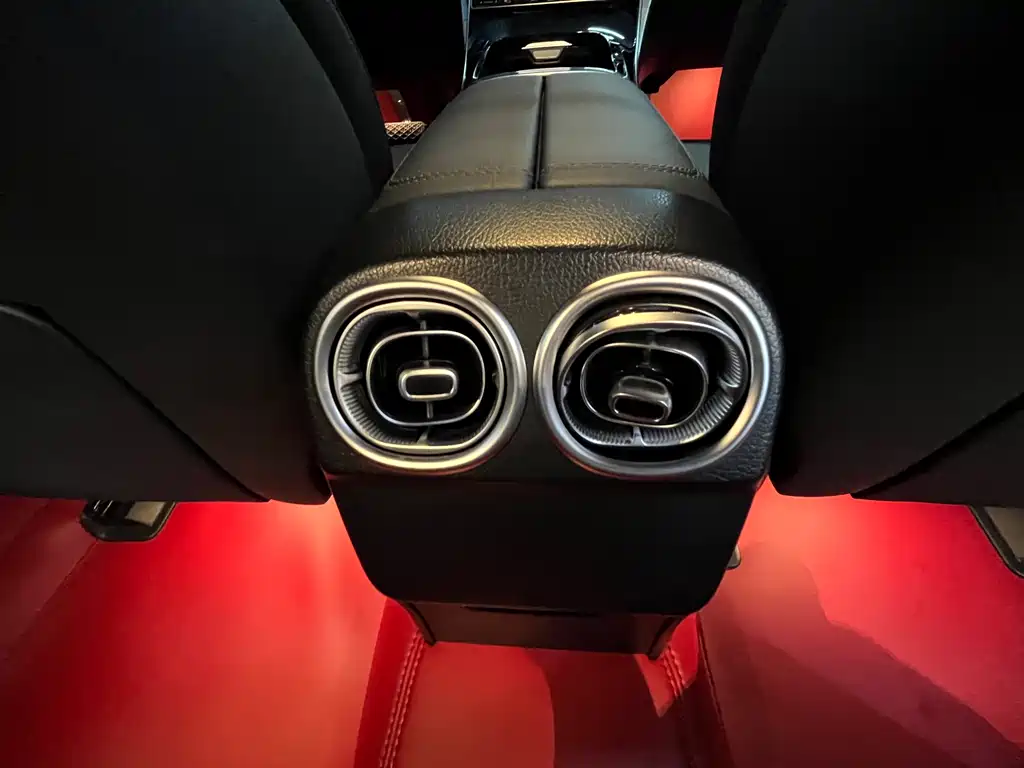 Mercedes-Benz C-Class 2022 — фото 15