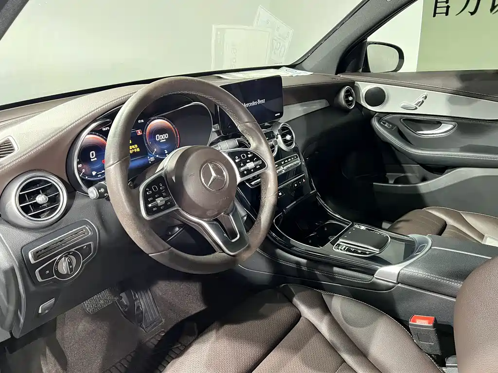 Mercedes-Benz GLC 2020 — фото 9