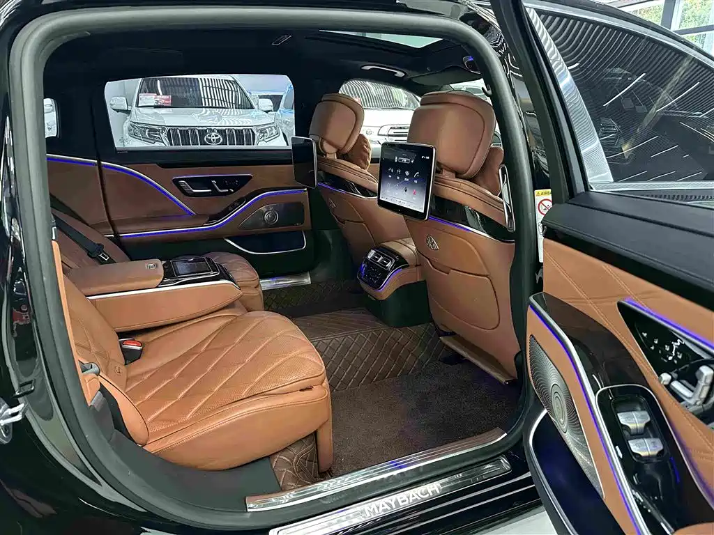 Mercedes-Benz Maybach S-Class 2021 — фото 12