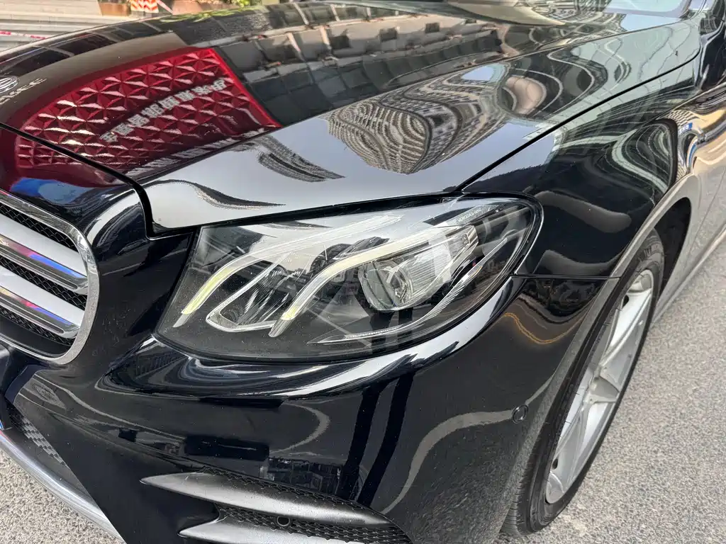 Mercedes-Benz E-Class 2019 — фото 19