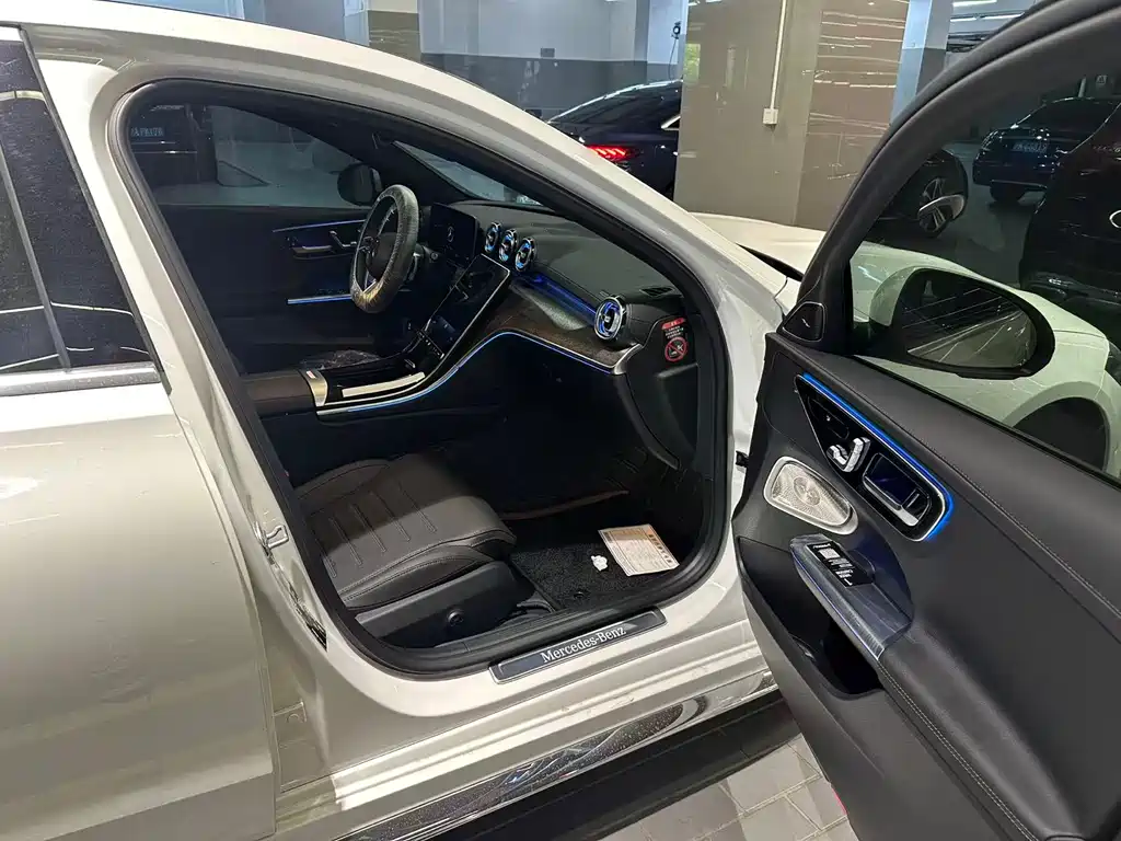 Mercedes-Benz C-Class 2026