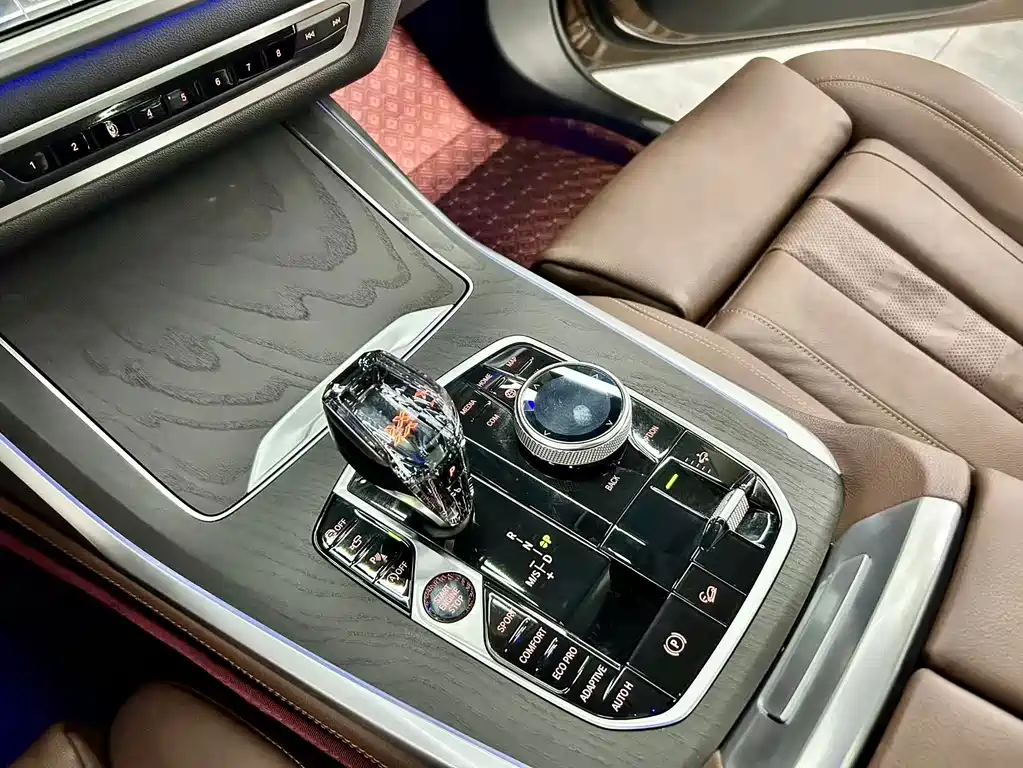 BMW X7 2019 — фото 10