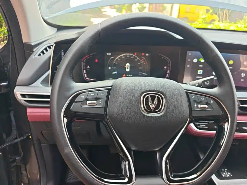 Changan CS75 PLUS 2021 — фото 11