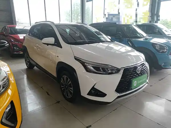 Toyota Yaris L 2021