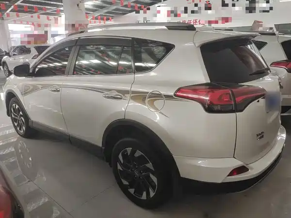 Toyota RAV4 2017