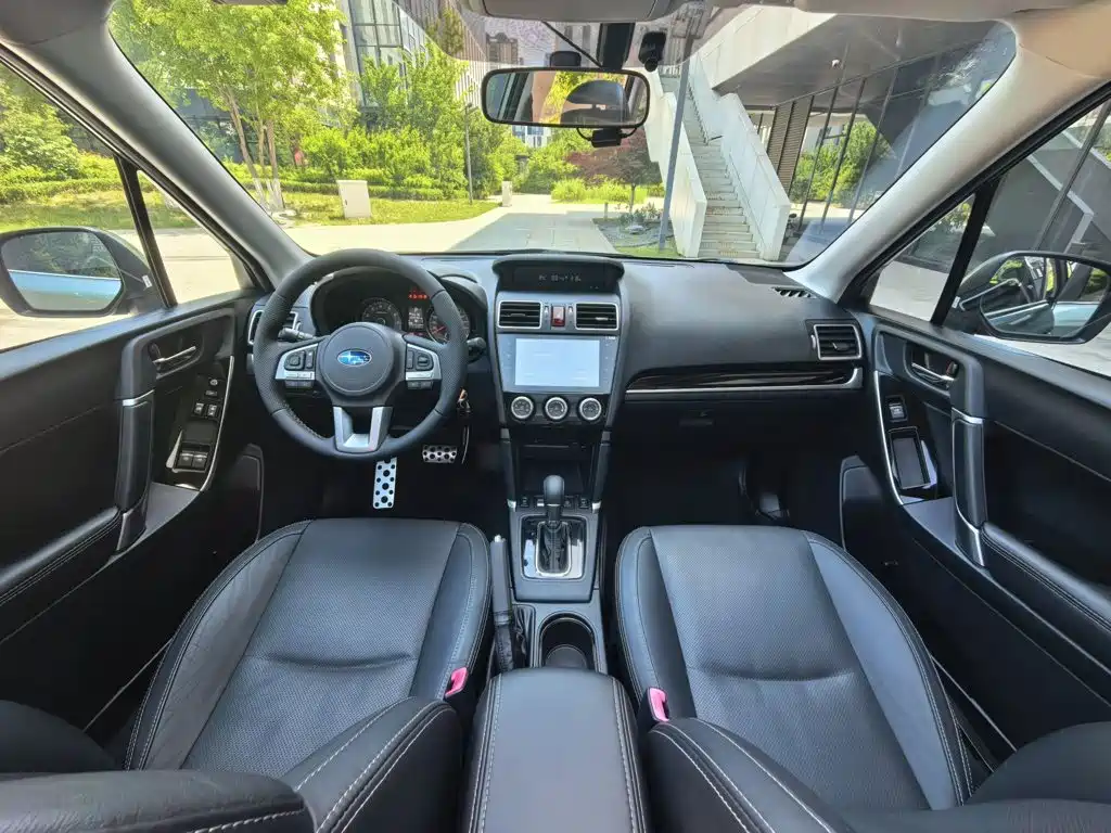 Subaru Forester 2016 — фото 11