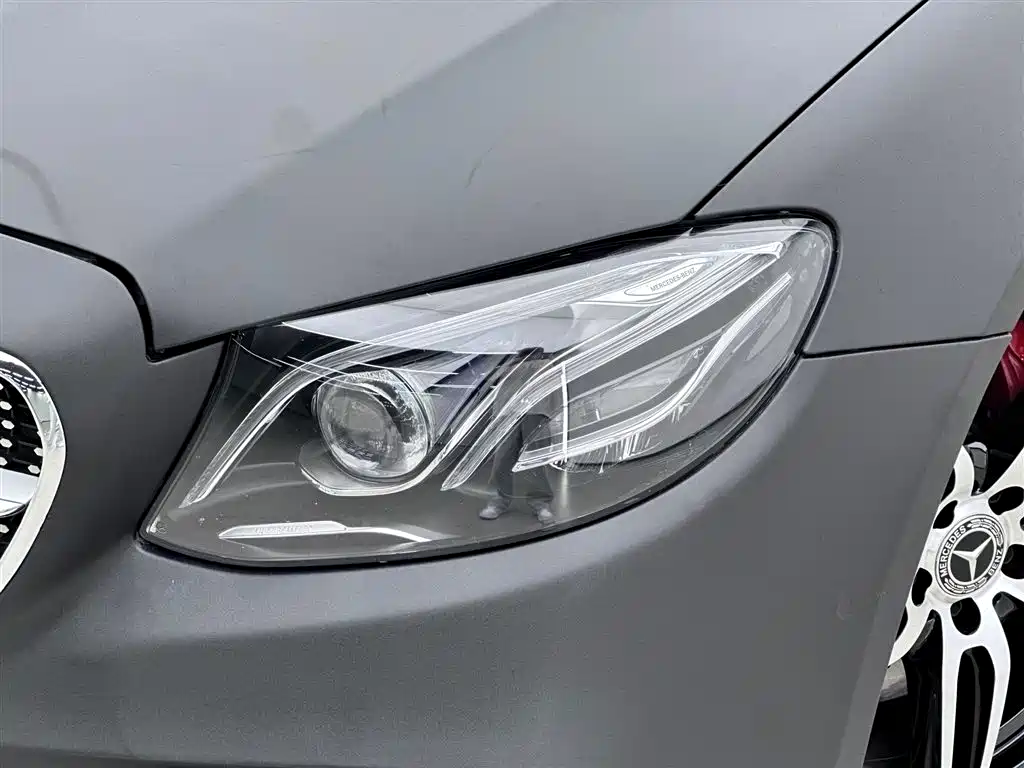 Mercedes-Benz E-Class 2019 — фото 15