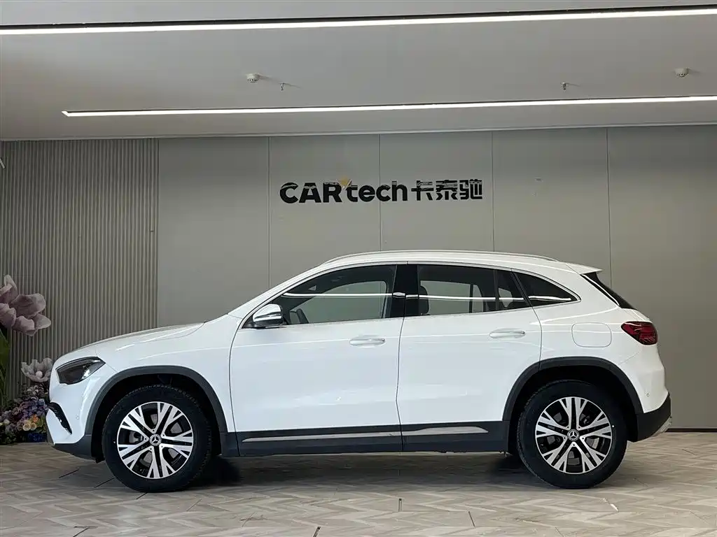 Mercedes-Benz GLA 2024 — фото 8