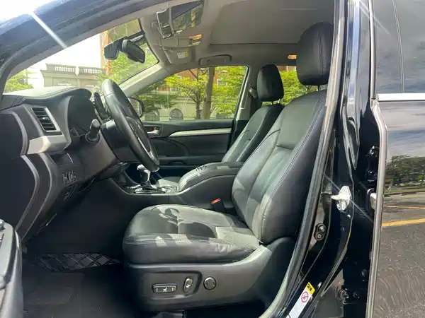 Toyota Highlander 2017