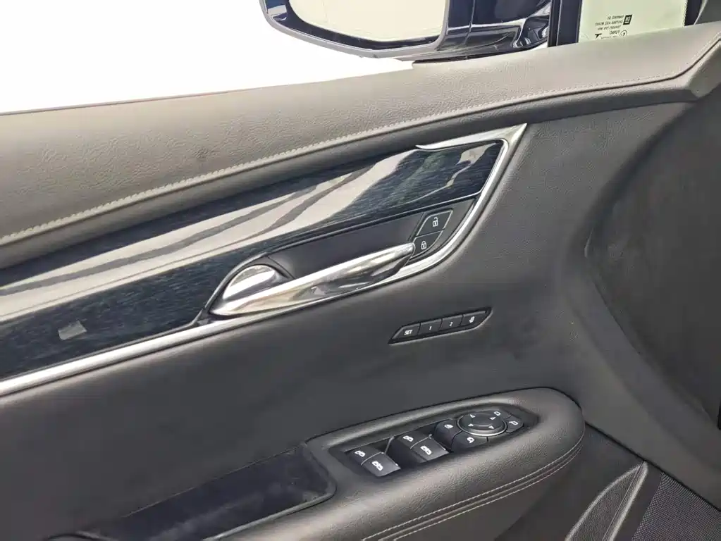 Cadillac XT5 2020 — фото 19