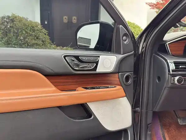 Lincoln Navigator 2019