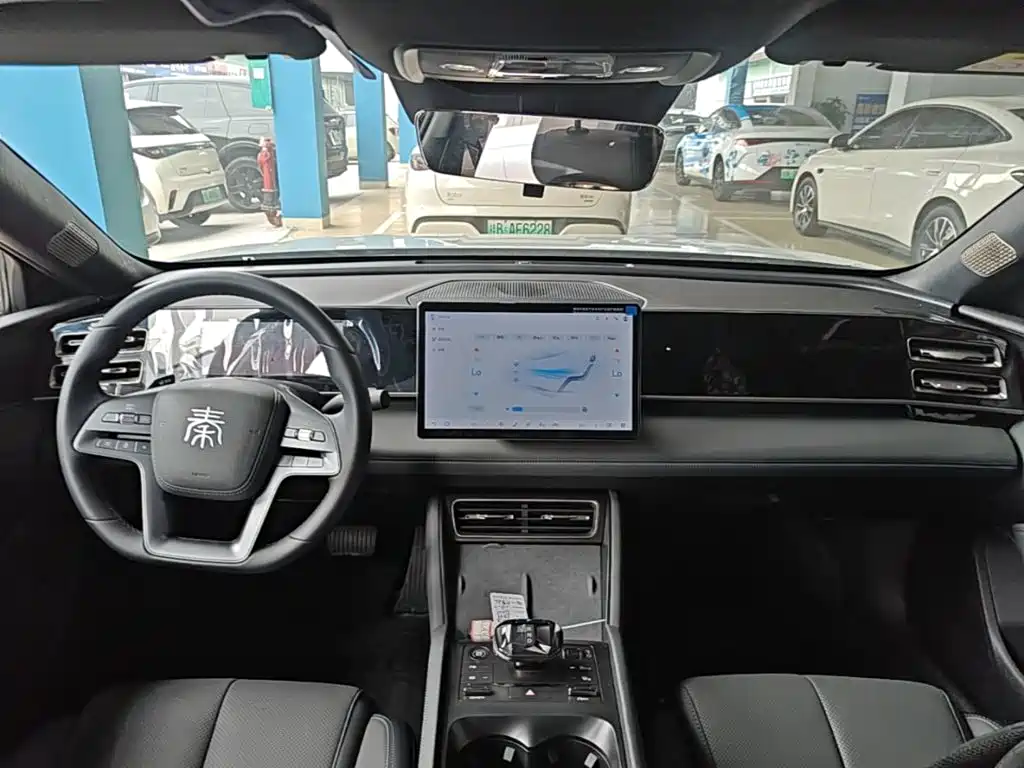 BYD Qin L 2025 — фото 10