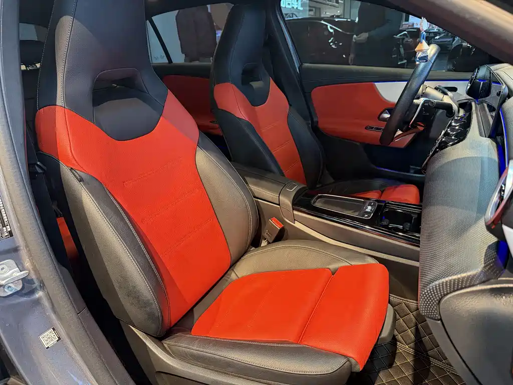 Mercedes-Benz A-Class AMG 2024 — фото 16