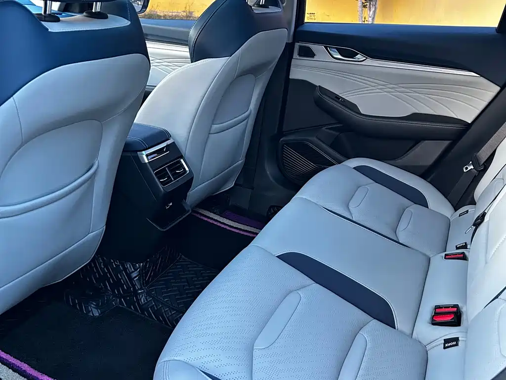 Geely Xingrui 2023 — фото 11