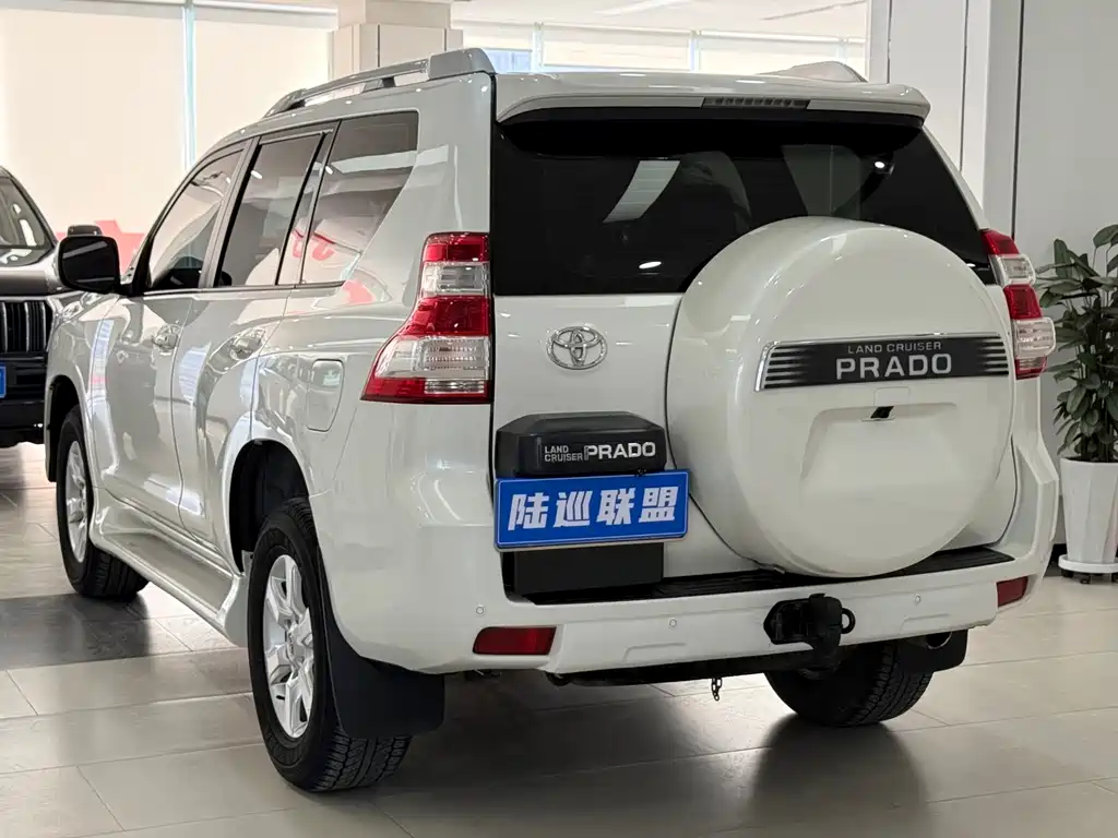 Toyota Prado 2016 — фото 17