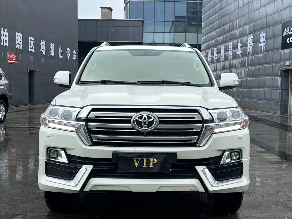 Toyota Land Cruiser 2020 — фото 2