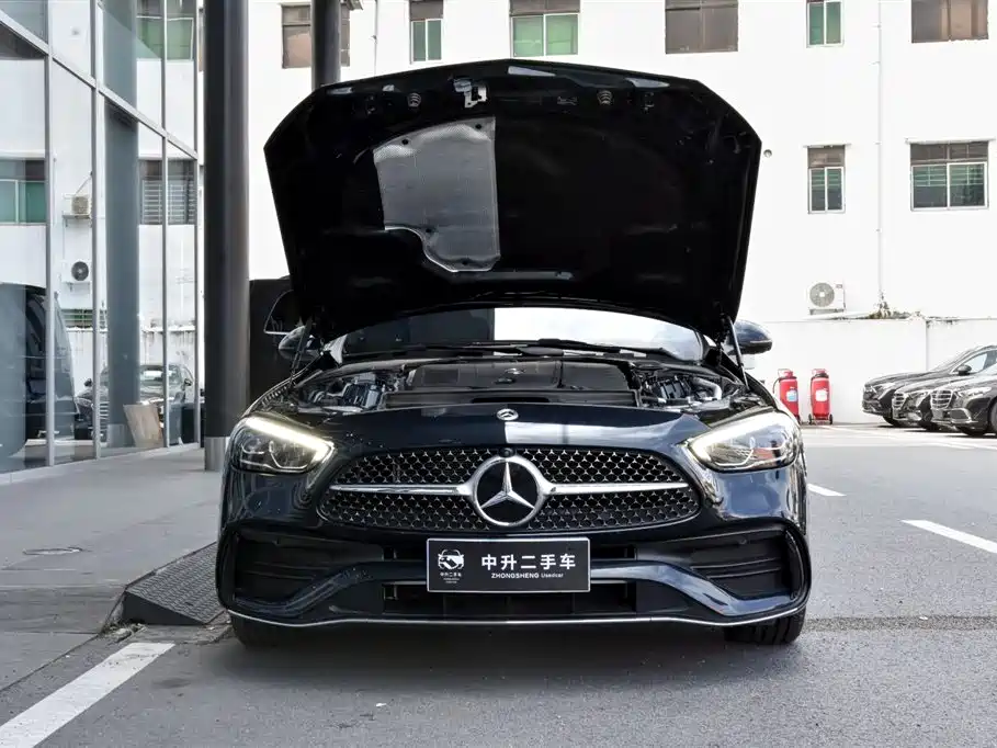 Mercedes-Benz C-Class 2024 — фото 12