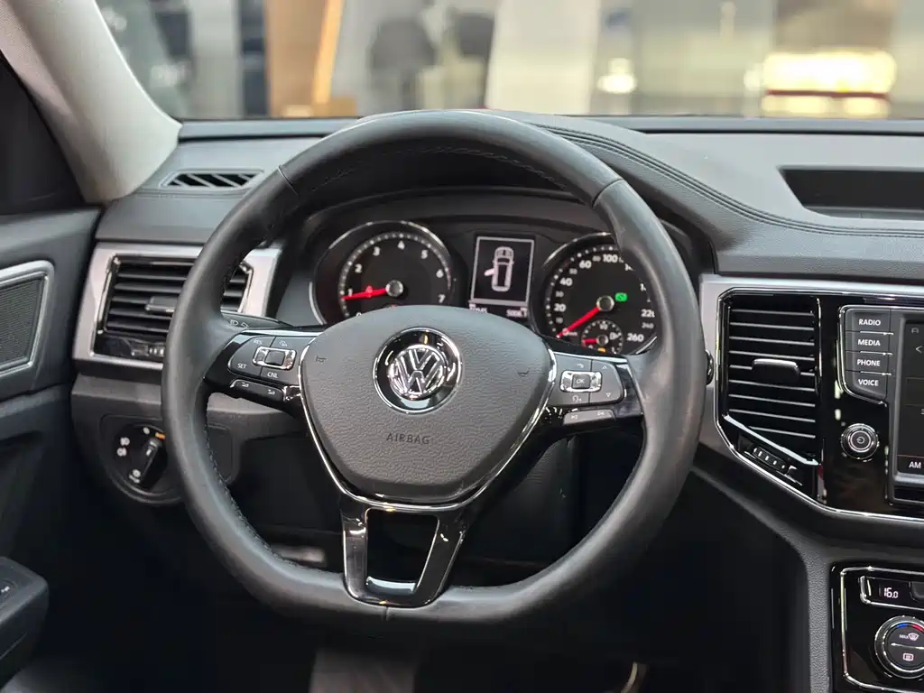 Volkswagen Teramont 2018 — фото 13
