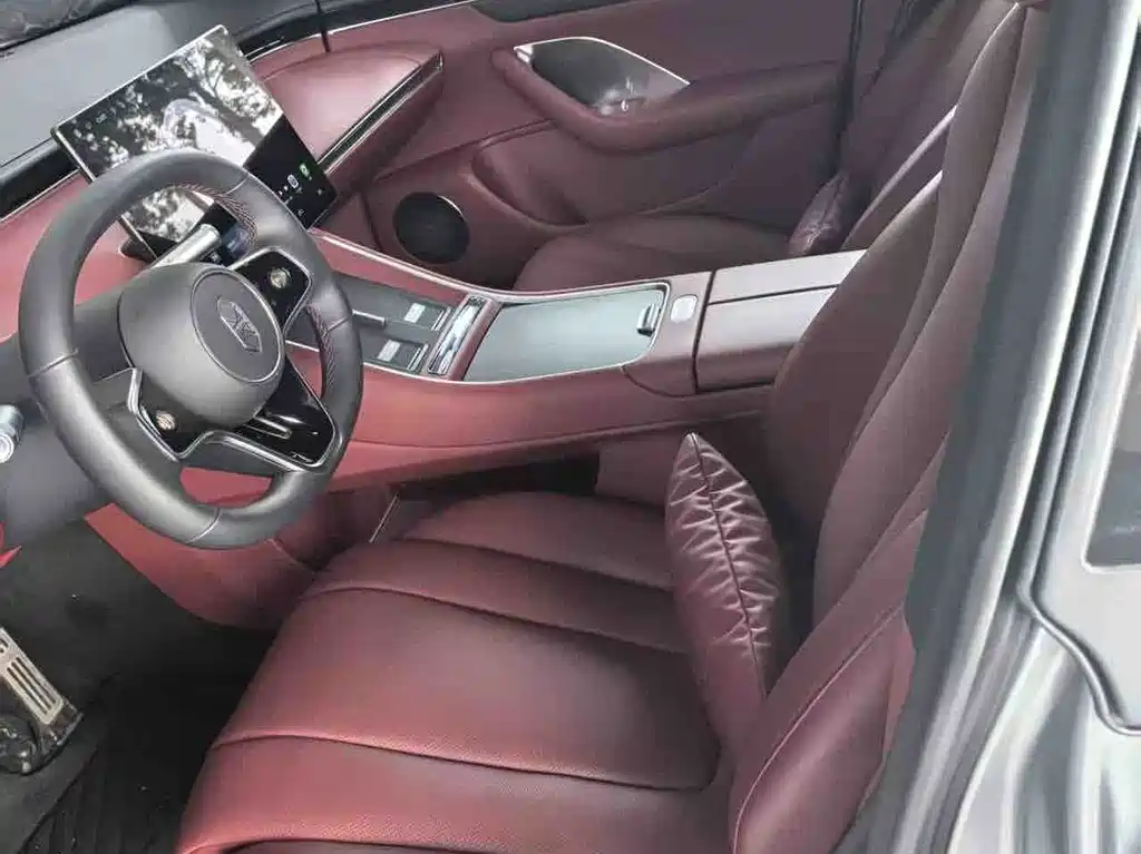 Luxeed Zhijie S7 2025