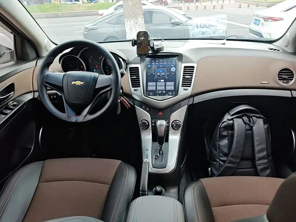 Chevrolet Cruze 2016 — фото 10