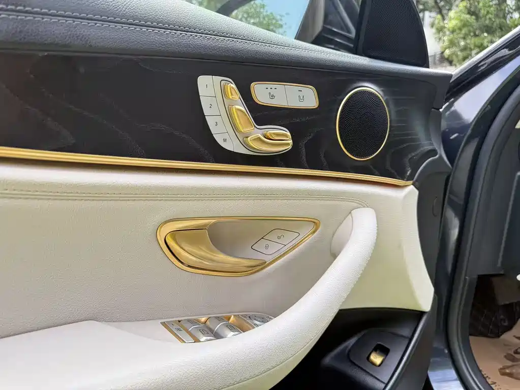 Mercedes-Benz E-Class 2017 — фото 16