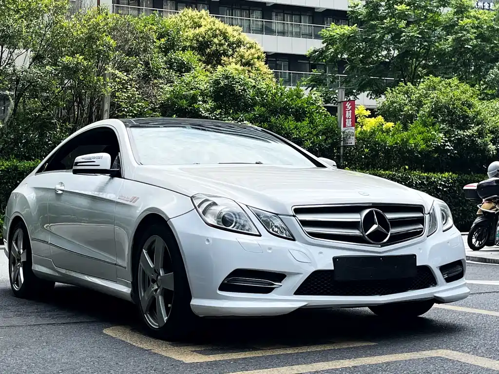 Mercedes-Benz E-Class 2013 — фото 2