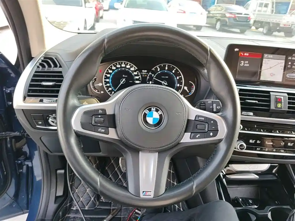 BMW X3 2019 — фото 11