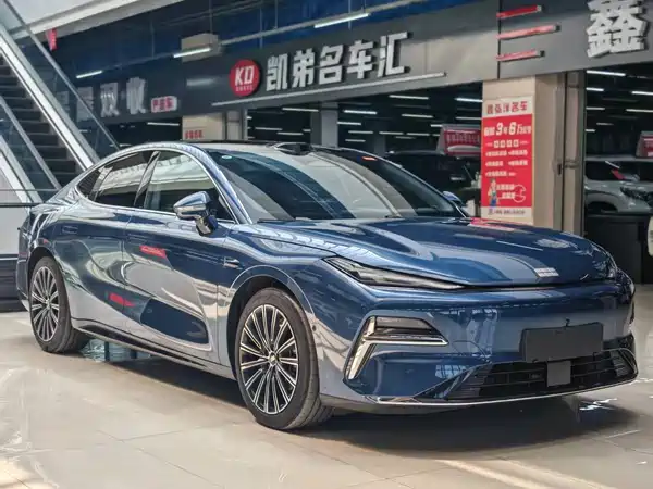 Geely Galaxy Starshine 8 2025