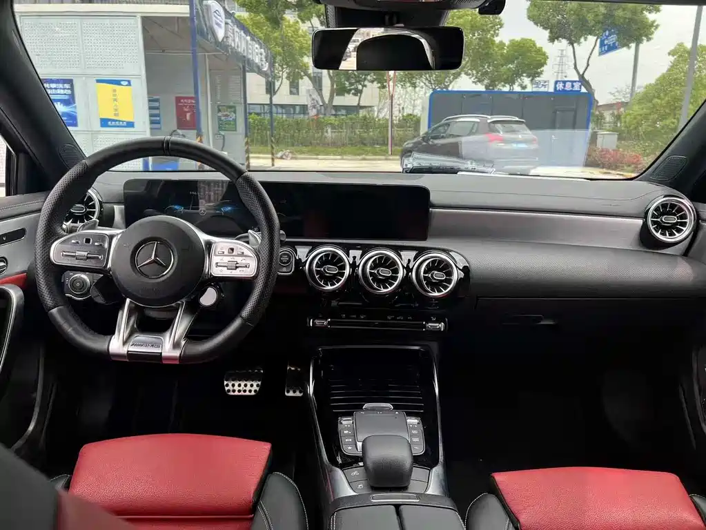 Mercedes-Benz A-Class AMG 2022 — фото 5