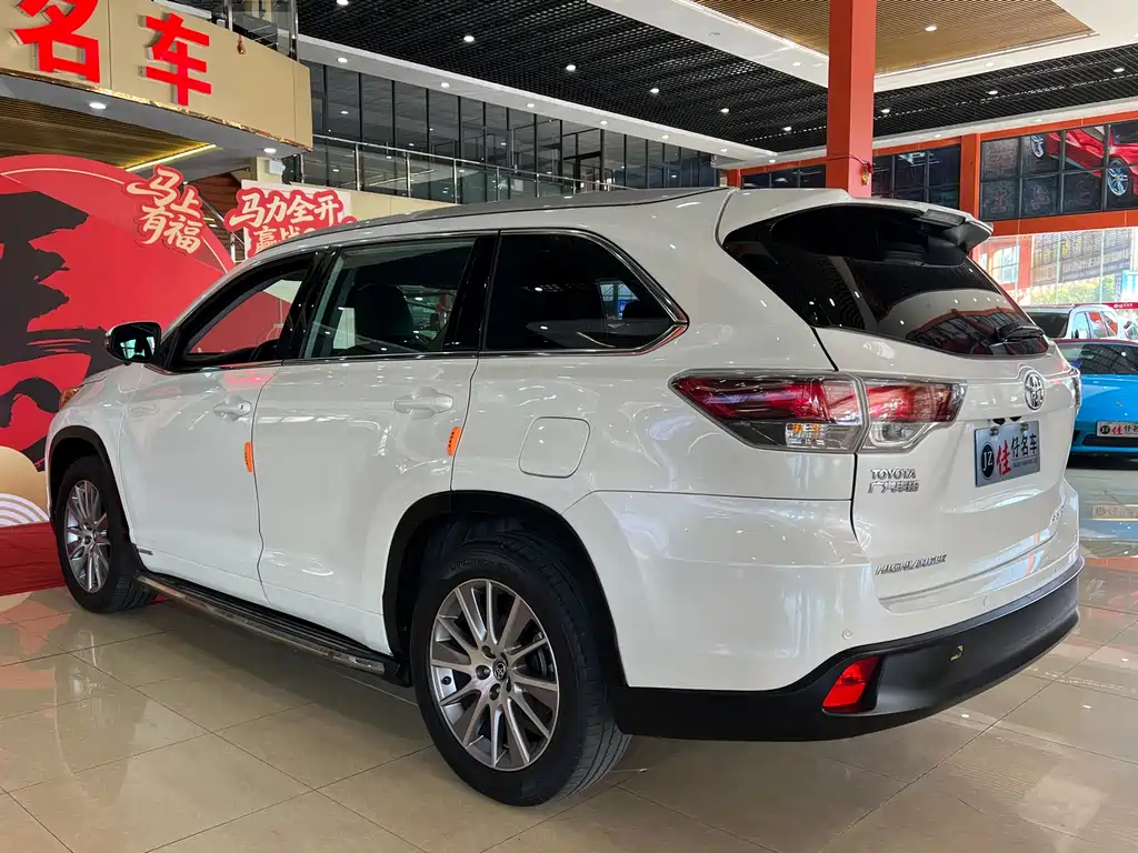 Toyota Highlander 2016