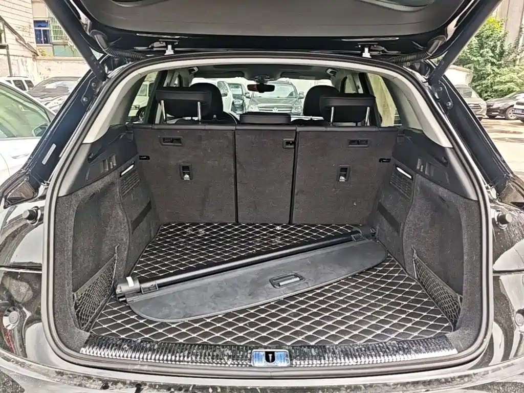 Audi Q5L 2022 — фото 19