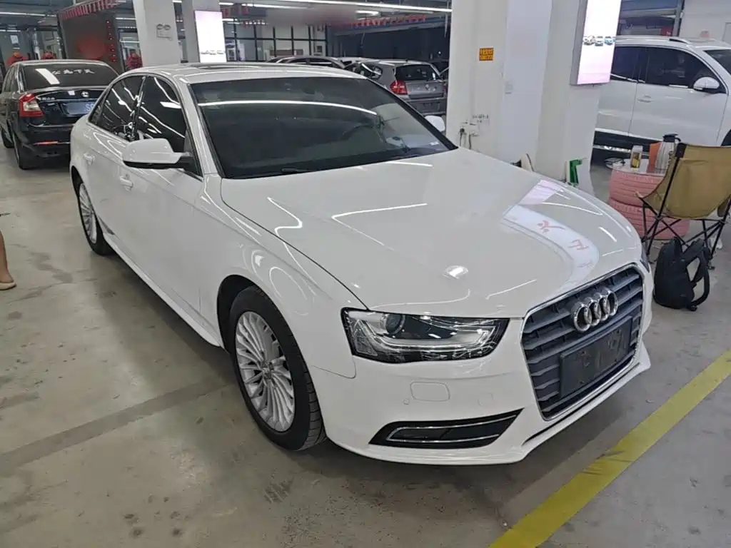 Audi A4L 2015 — фото 4