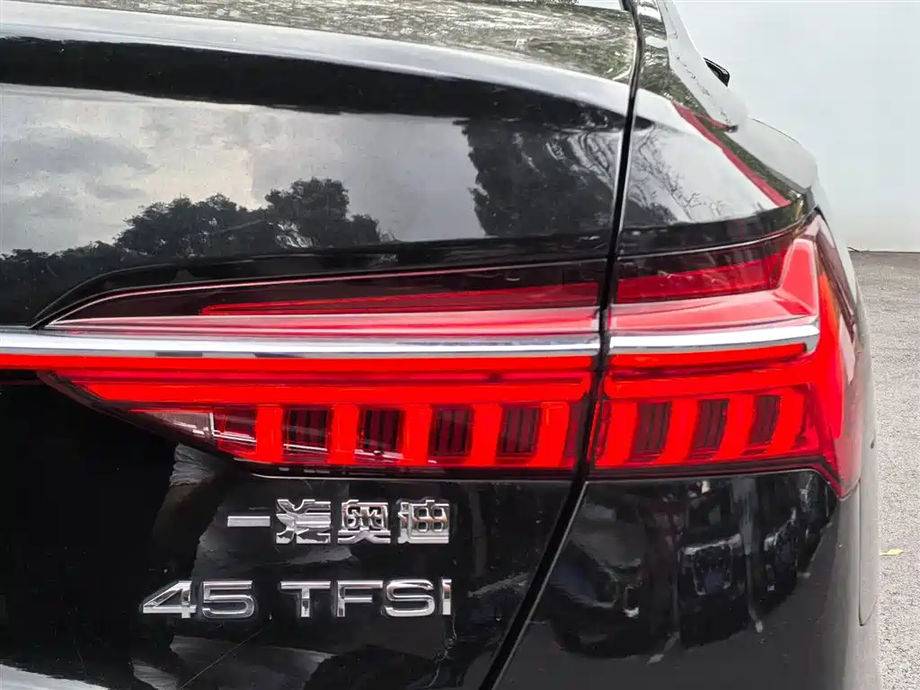 Audi A6L 2020 — фото 19