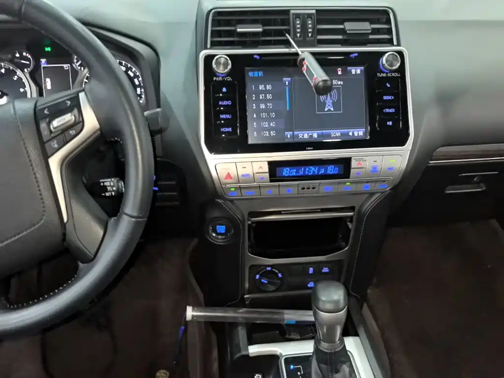 Toyota Prado 2018 — фото 13