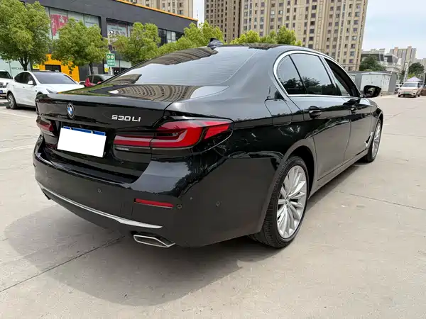 BMW 5 Series 2023