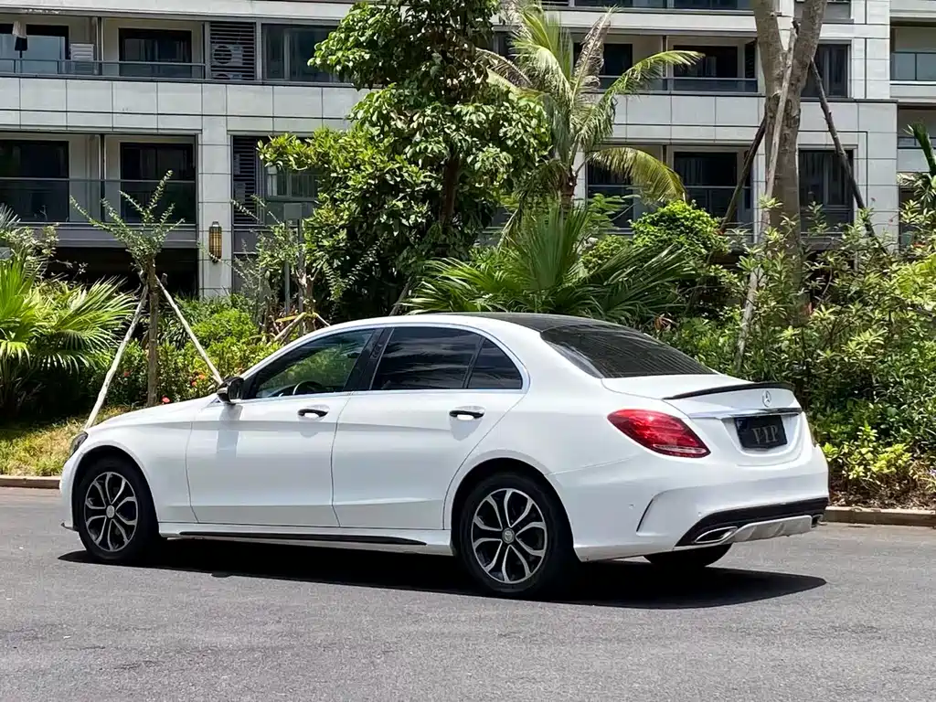 Mercedes-Benz C-Class 2015 — фото 18