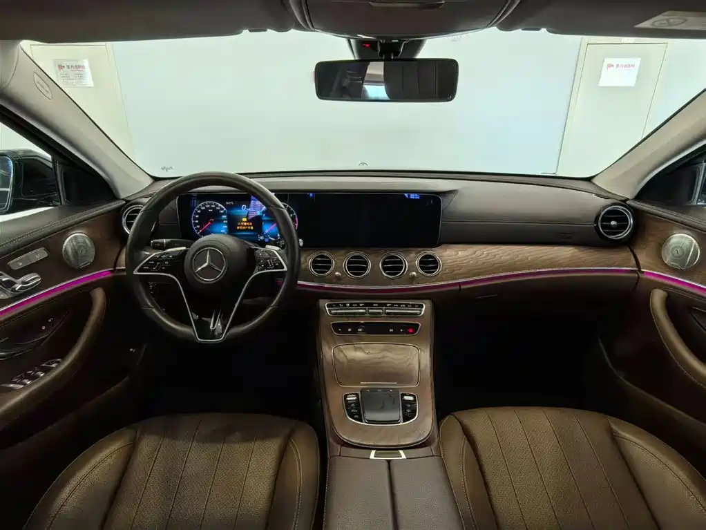 Mercedes-Benz E-Class 2023 — фото 11