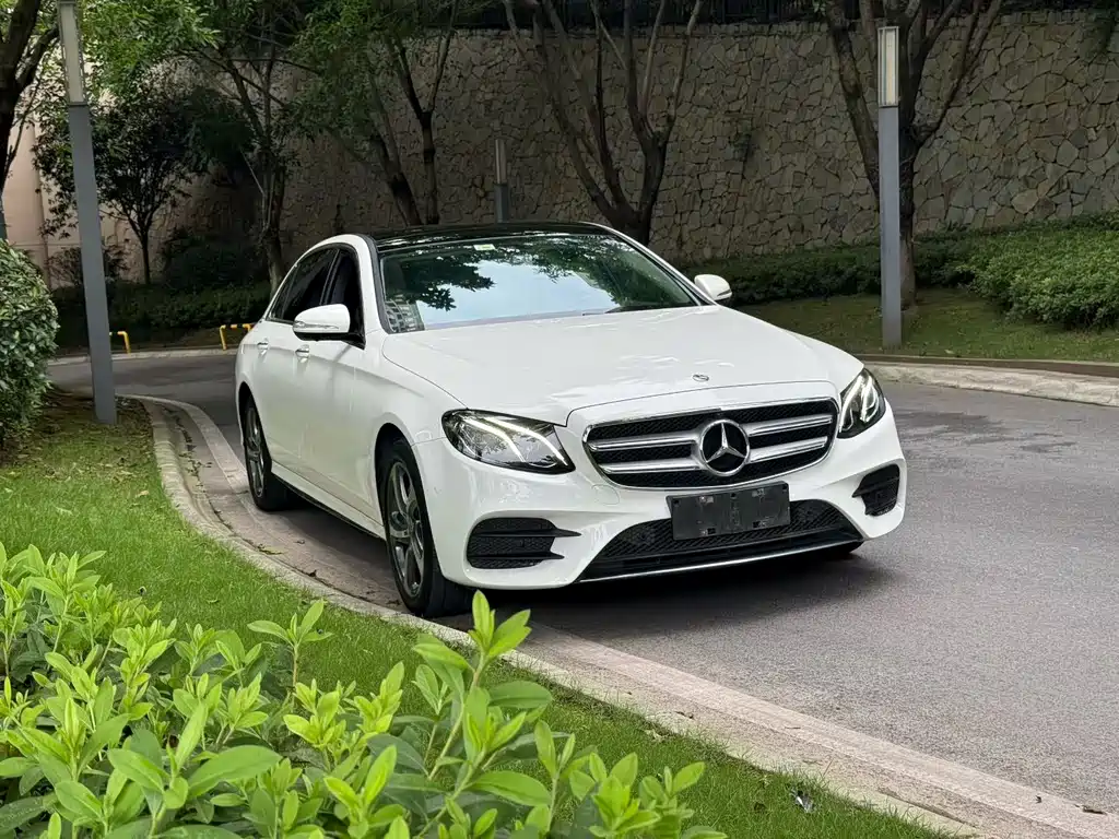 Mercedes-Benz E-Class 2019 — фото 4
