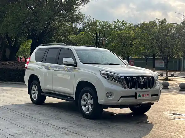 Toyota Prado 2016