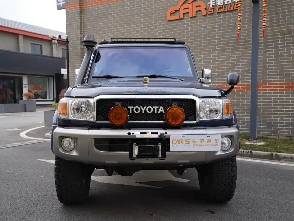 Toyota Land Cruiser 2018 — фото 2