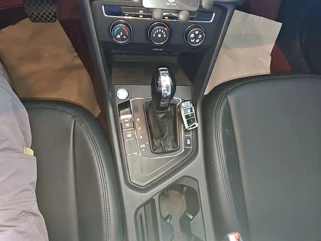 Volkswagen Tharu 2019 — фото 14
