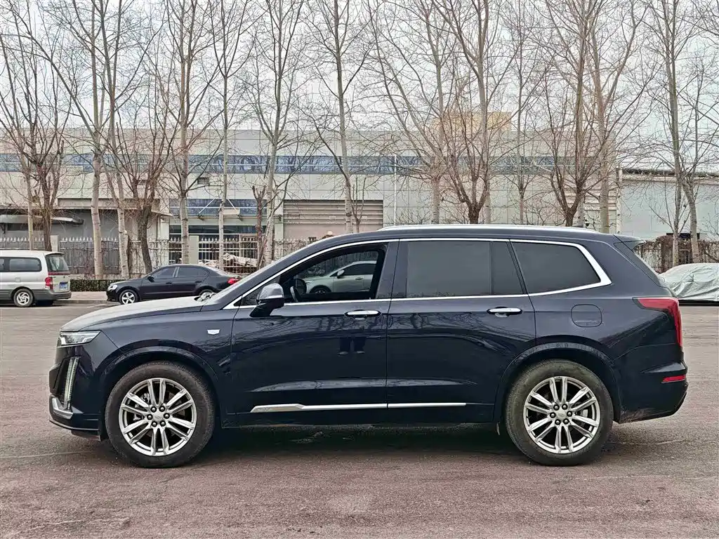 Cadillac XT6 2022 — фото 20