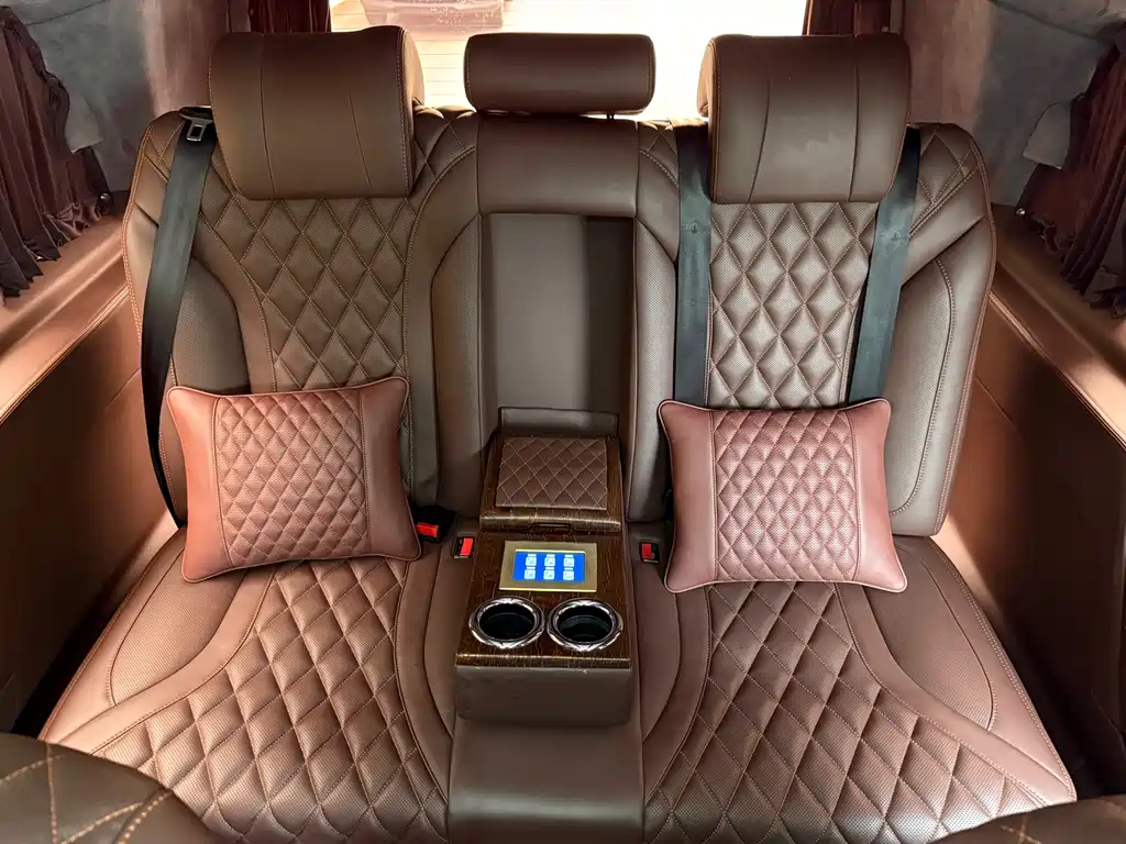Mercedes-Benz Vito 2018 — фото 19