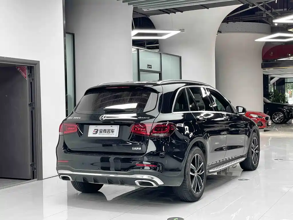 Mercedes-Benz GLC 2021 — фото 12