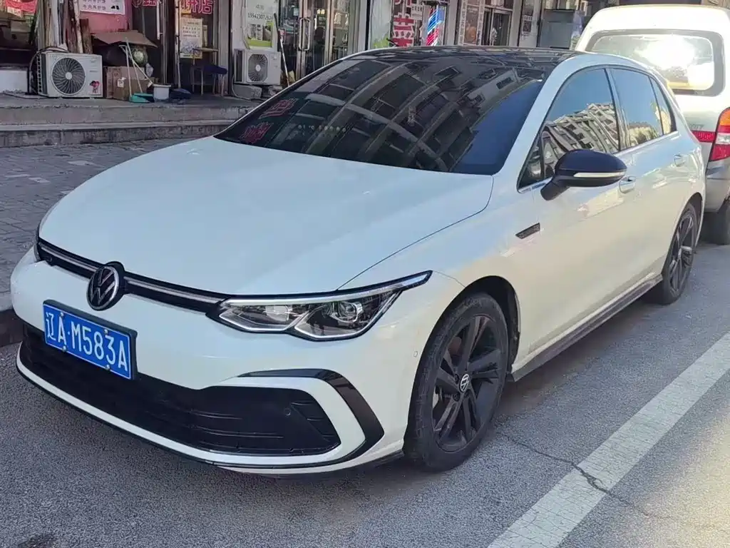 Volkswagen Golf 2023