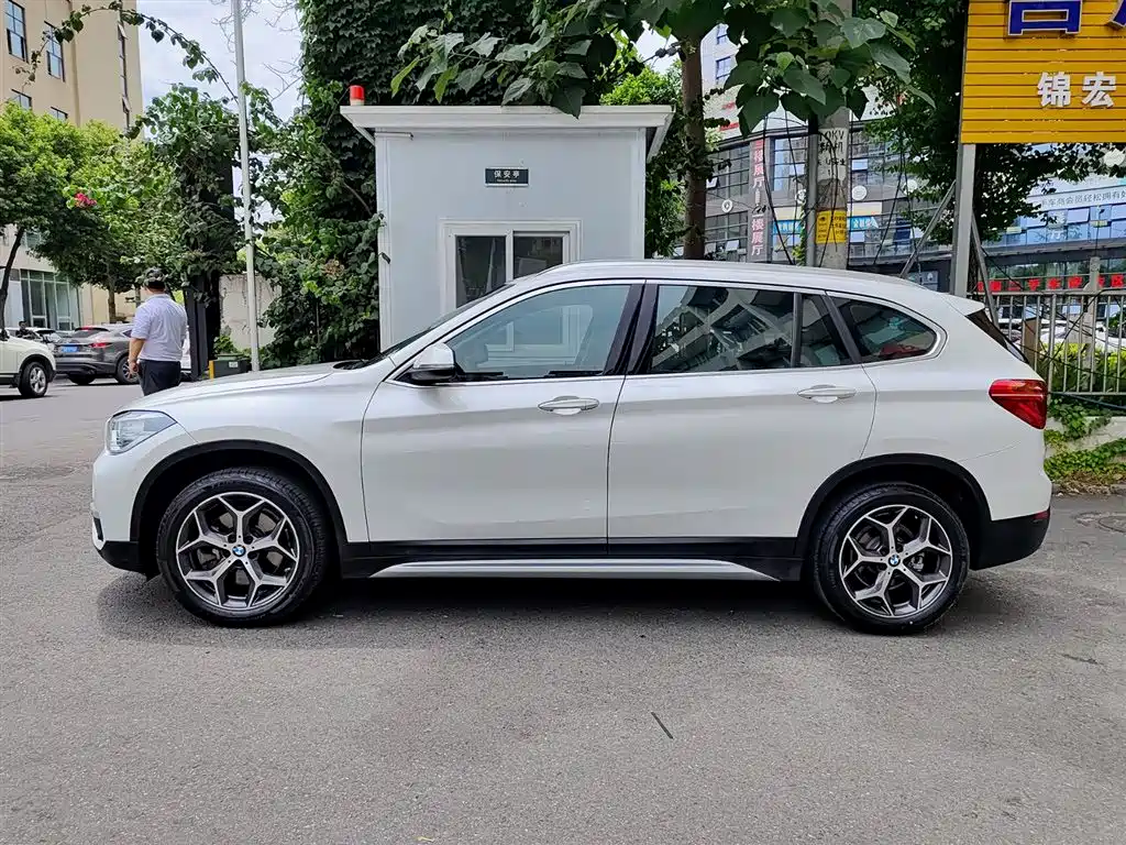 BMW X1 2019 — фото 3